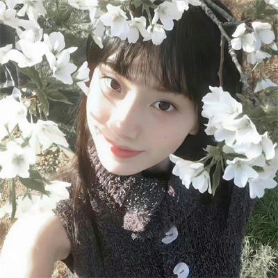 大小姐才不会玩格斗游戏